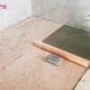 How to lay shower liner